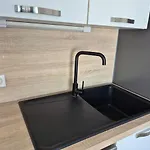 Denise's House, Coquette, Wi-fi, Terrasse, Box לה רושל