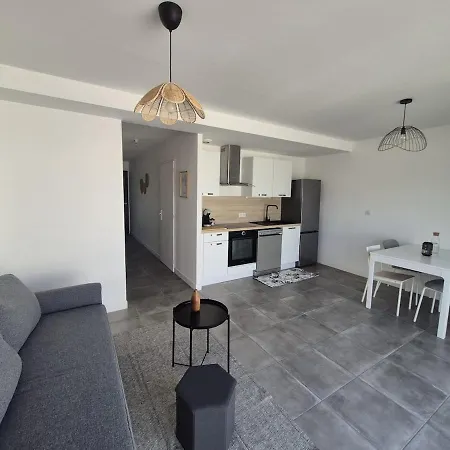 Holiday home Denise's House, Coquette, Wi-fi, Terrasse, Box *