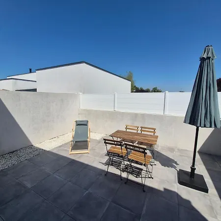 Holiday home Denise's House, Coquette, Wi-fi, Terrasse, Box *