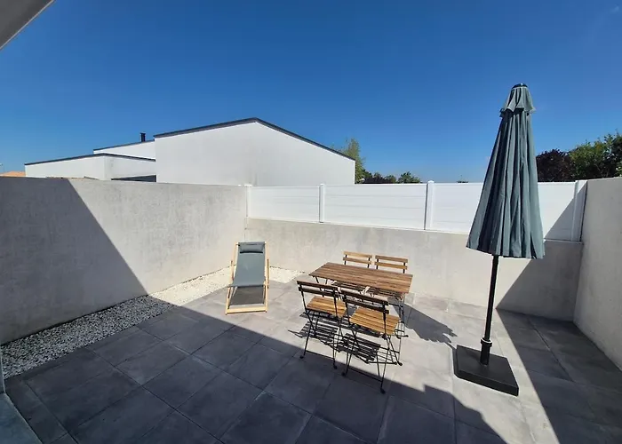 Casa de Férias Denise's House, Coquette, Wi-fi, Terrasse, Box *